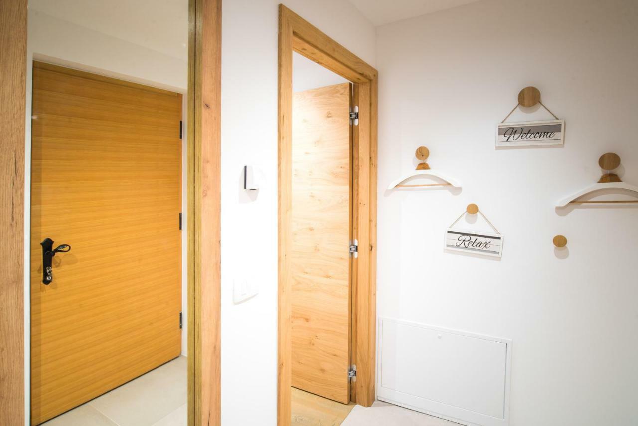Apartments Maison ครานสกา โกรา ภายนอก รูปภาพ